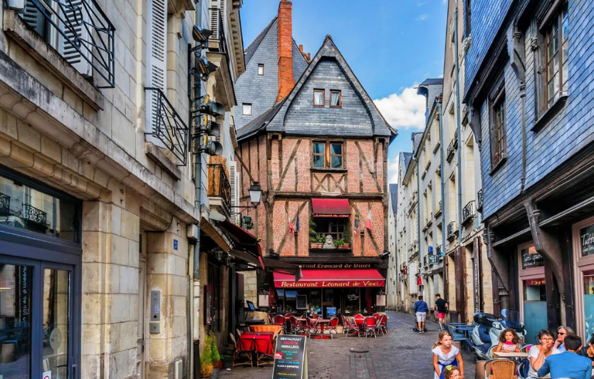 Comment organiser une visite des châteaux en vallée de la Loire